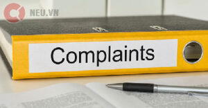 Shouldn't have cách dùng - bài học C27, phê bình việc đã làm | NEU.vn